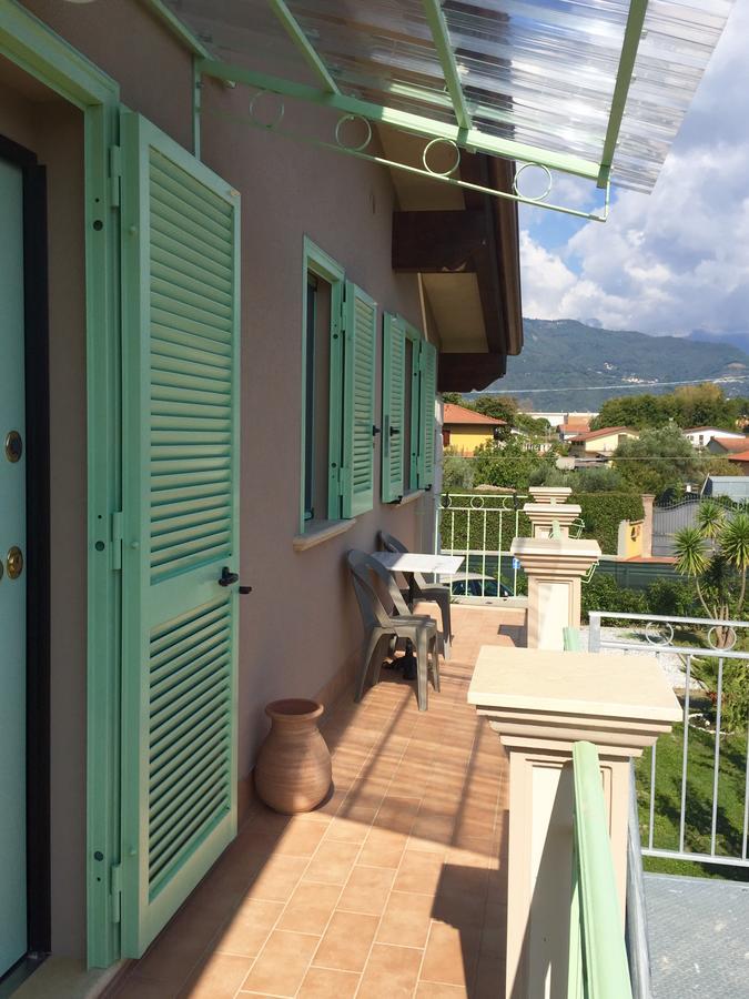 Bba2Passi Bed and Breakfast Marina di Massa Exterior foto