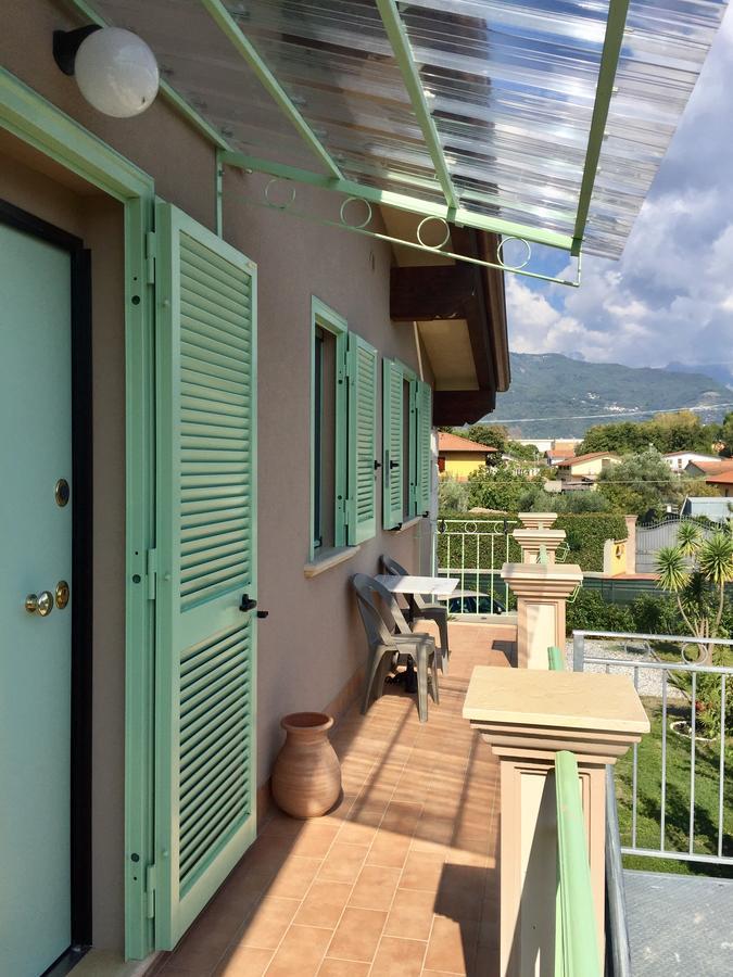 Bba2Passi Bed and Breakfast Marina di Massa Exterior foto